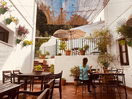 Hotel Humaina - Thumbnail