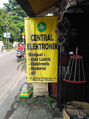 Toko Central Elektronik, Author: Prof. Arsene