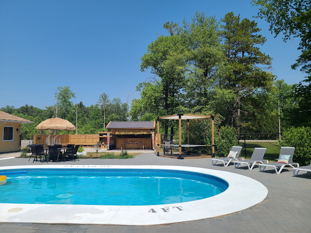 The Pinewood by null