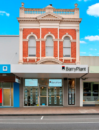 Barry Plant Geelong