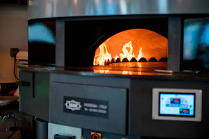 Photo n°31 de Jordan Tomas - Pizza Mamamia Lyon Montchat à Lyon (Pizzeria)