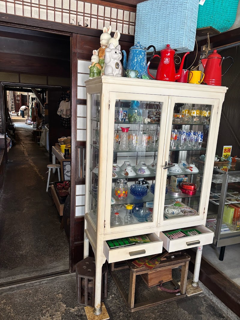 じんでんや (古道具・骨董)