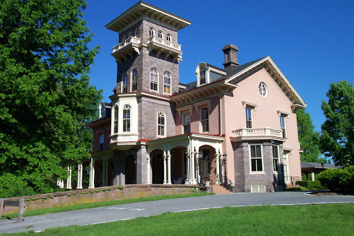 Cornwall Manor - Visual