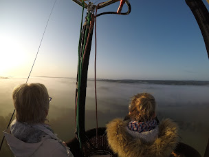 Photo n°12 de ouest montgolfière à Saint-Yvi (Agence de vols touristiques en montgolfière)