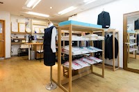 あだち学生服店