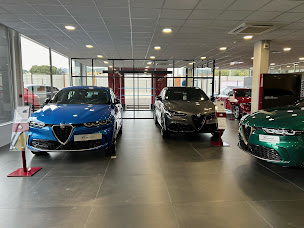 Photo n°10 de Alfa Romeo Toulon Tressol-Chabrier à La Valette-du-Var (Garage automobile)
