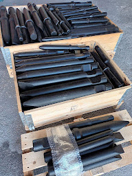 Photo n°24 de L’Atelier Hydraulique - ex EROK | Industrie à Gattières (Société de travaux publics)