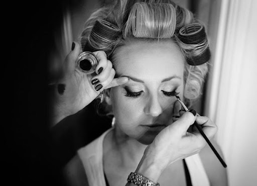 Nichola Witcombe-Tant Beauty and Makeup - Thumbnail