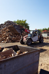 Photo n°6 de Blanchard Jérôme - Bois de chauffage à Saint-Philbert-de-Bouaine (Magasin de bois de chauffage)