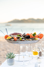 Photo n°38 de Waikiki - Restaurant Plage à Cannes (Restaurant de fruits de mer)