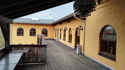 bar