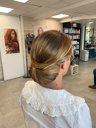 Photo n°12 de Brillantine Coiffure à Yerville (Salon de coiffure)