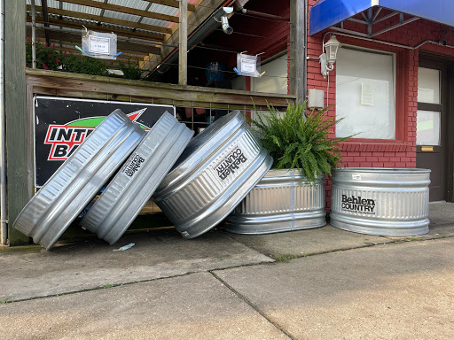 Ernie's Hardware - Visual