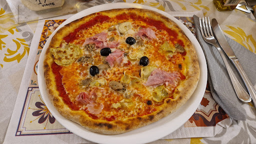 Vespucci Pizzeria & Bar - Thumbnail