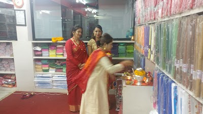 Photos of Ratna Emporium