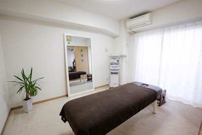 tuning room いやさか（旧メディカルサロンいやさか）