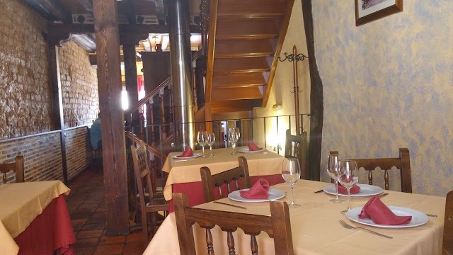 ASADOR ACREDITADA FONDA CARACOLES