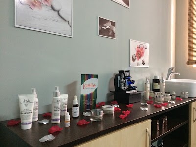 Photos of joelle coiffure and esthetique