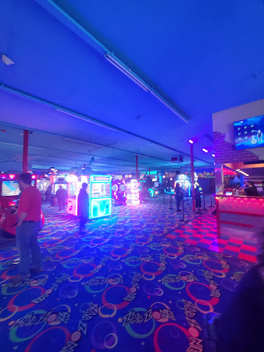 Riverland Shopping Center - Thumbnail