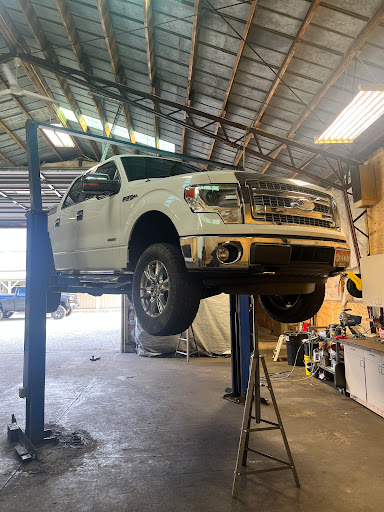 SS Undercoating and Mechanics Logo