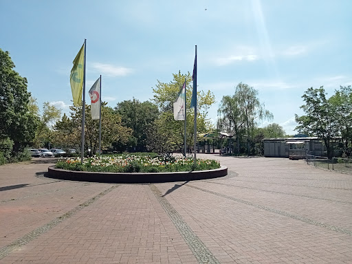 Eingang Mohriner Allee - Britzer Garten - Thumbnail