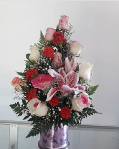 Regan's Flower Shop - Thumbnail