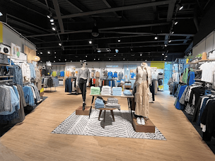 Photo n°7 de Vib's (Cache Cache - Bonobo) à Saint-Parres-aux-Tertres (Magasin de vêtements)