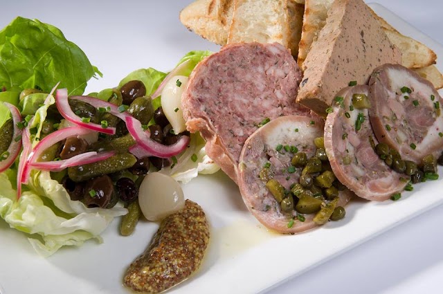 Left Bank Larkspur Brasserie