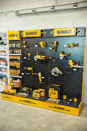 Photo n°6 de 110 Vigne à Chablis (Atelier de réparation de tracteurs)