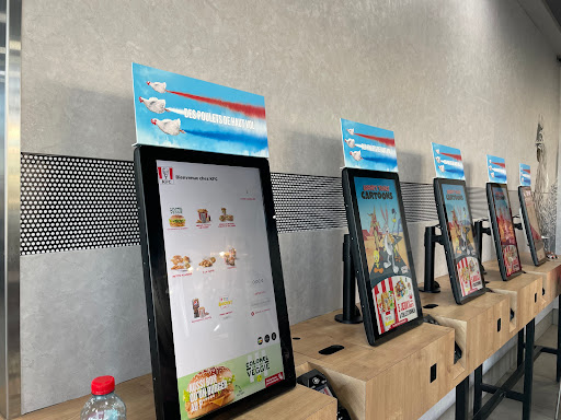 Photo 3 - KFC Poitiers Futuroscope