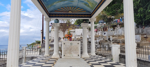 Histórico Cementerio Urbano Gallery - United States