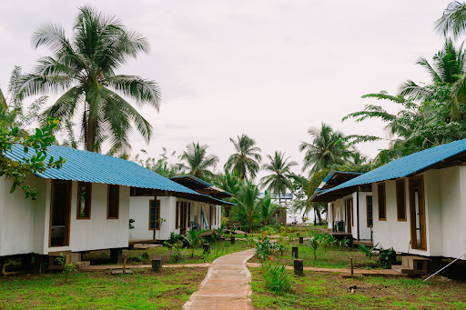 Pacific Waves Hostel & Surf