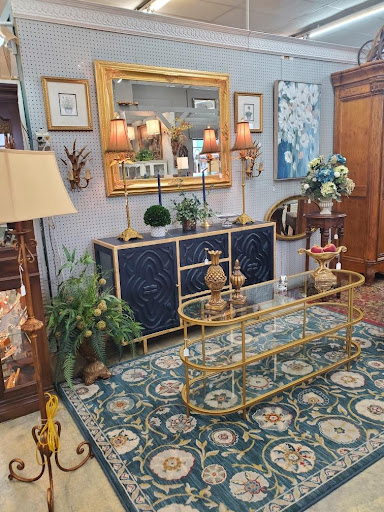 Sugarplums Antiques - Thumbnail