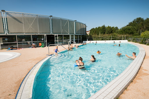 Photo de Piscine CAPI Fondbonnière à Villefontaine (38090)