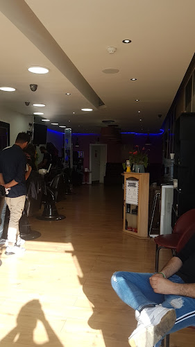 SUMER HAIRDRESSER Open Times