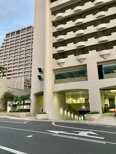 Harbor Court Parking