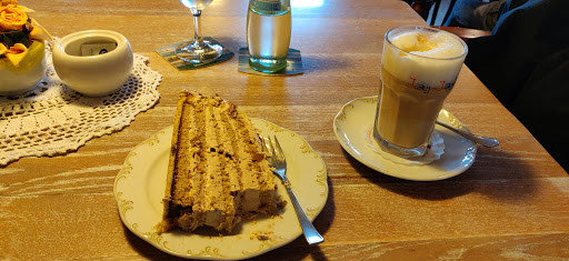 Oma's Kaffeestuuv - Thumbnail