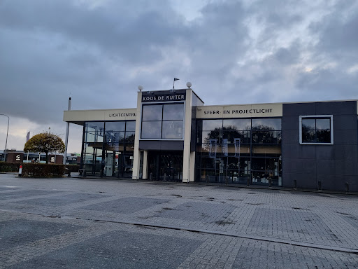 Lichtcentrum Koos de Ruiter Sfeer en Project Licht - Netherlands
