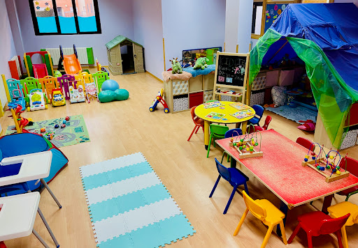 KIDDIES (Escuela y Guarderia Bilingüe) Aula de 2 Años GRATIS