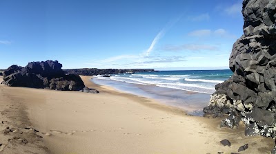 Photos of Skar&eth;sv&iacute;k Beach