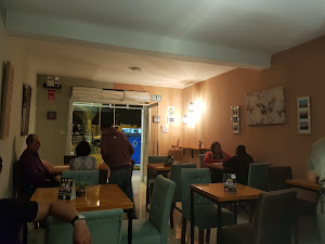 Avenida Café 8