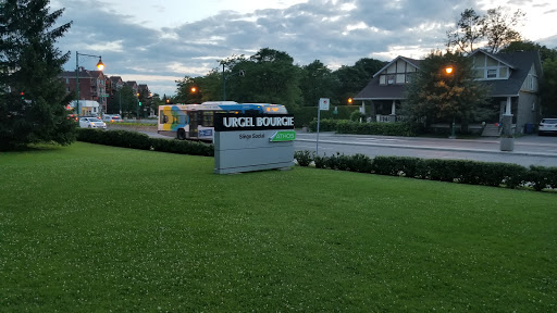Urgel Bourgie - Visual