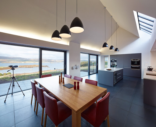 Mihaus Kitchen & Bathrooms