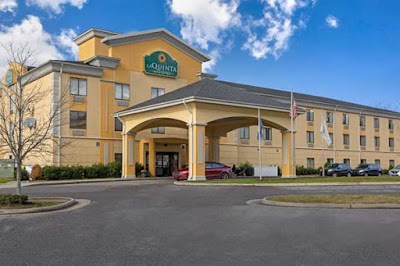 La Quinta Inn & Suites by Wyndham Richmond - Kings Dominion