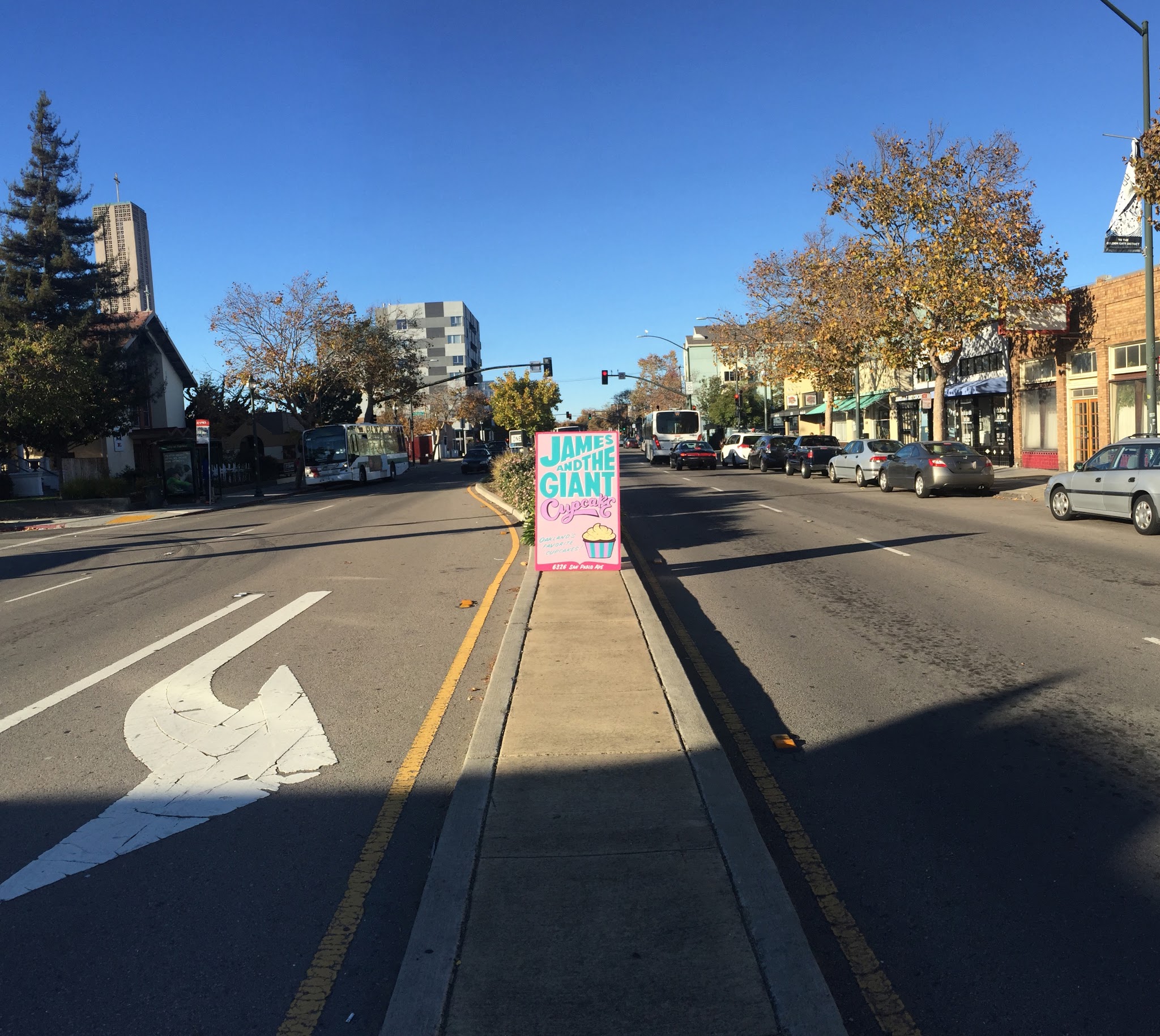 James & The Giant Cupcake