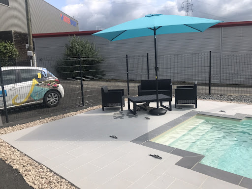 Photo de Piscines Desjoyaux à Figeac (46100)