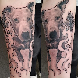 Photo n°17 de Black Mirror à Bayonne (Tatoueur)