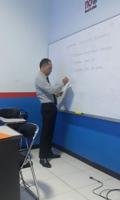 Photos of LP3I Politeknik Informatika Nasional Makassar