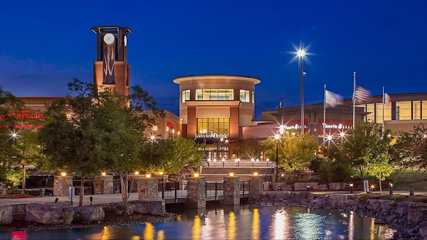 Jordan Creek Town Center photo 1