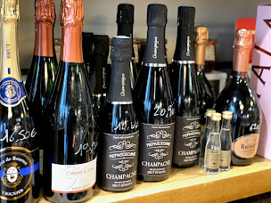 Photo n°13 de REPAS DE CAVE à Dives-sur-Mer (Épicerie fine)